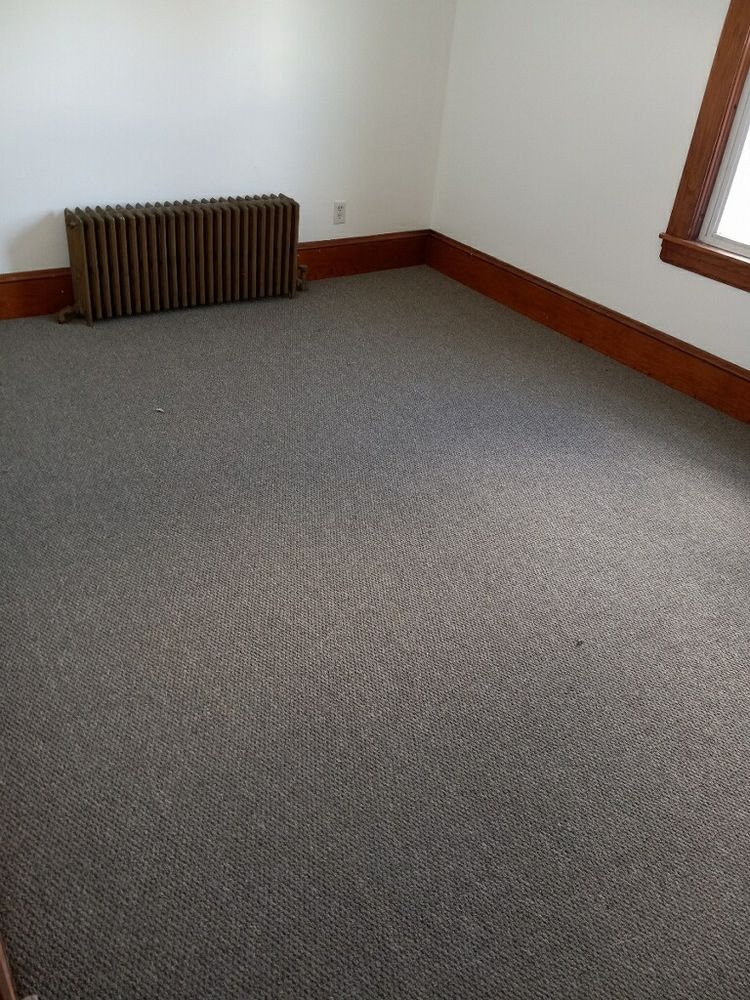 Professional Office : 112 Clinton Ave, Winslow, ME, 04901